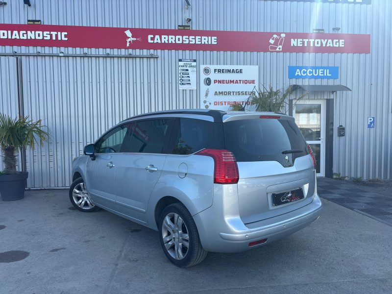 PEUGEOT 5008 2014