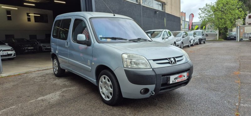 Peugeot Partner Monoespace 1.6l HDi 90cv, *5 places*, *Climatisation*, *Régulateur vitesse*