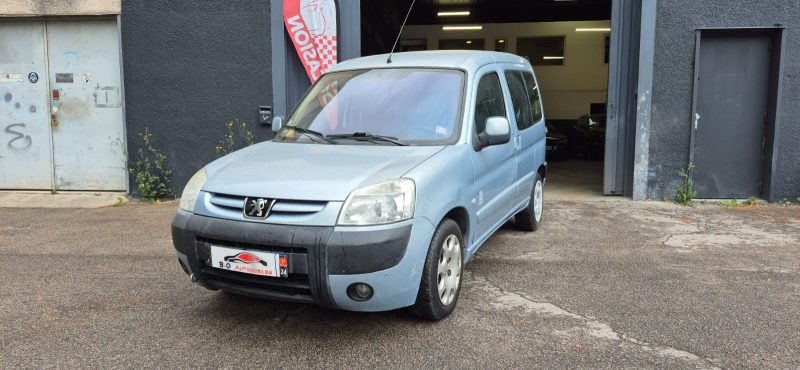 Peugeot Partner Monoespace 1.6l HDi 90cv, *5 places*, *Climatisation*, *Régulateur vitesse*