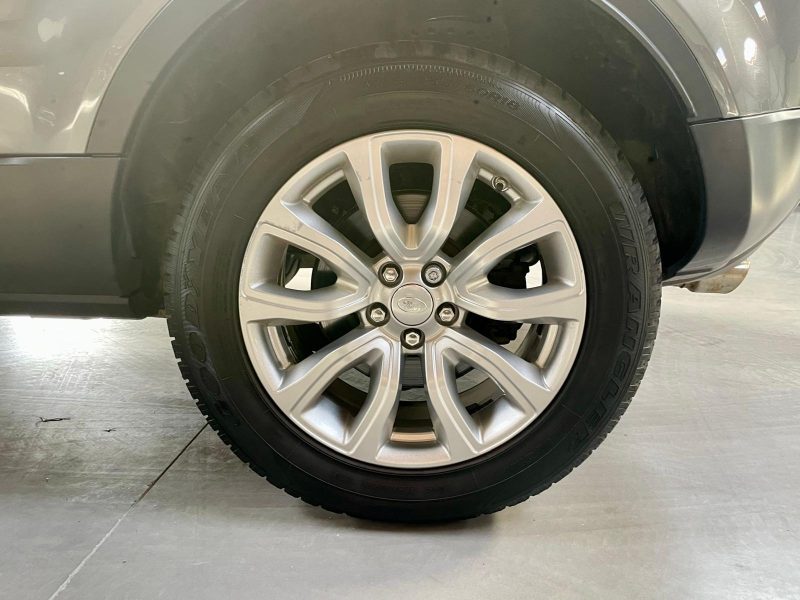 LAND ROVER RANGE ROVER EVOQUE 2.0 TD4 180 Ch BVA 9 4X4 BUSUSINESS Origine france / historique comple