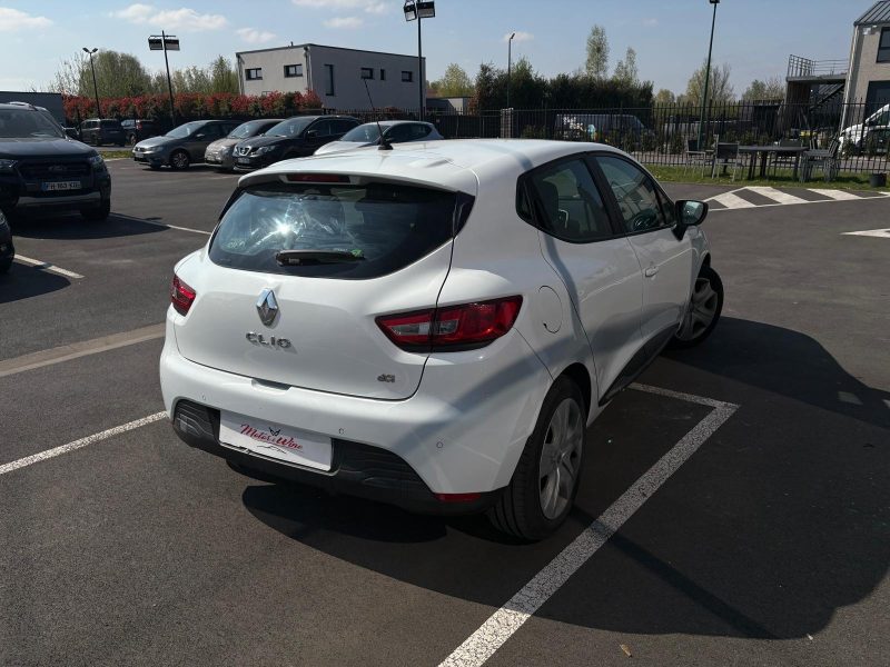 RENAULT CLIO 2015