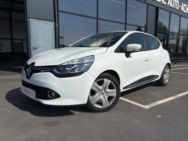 RENAULT CLIO 2015