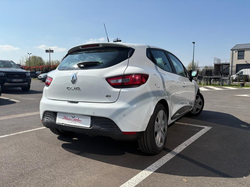 RENAULT CLIO 2015