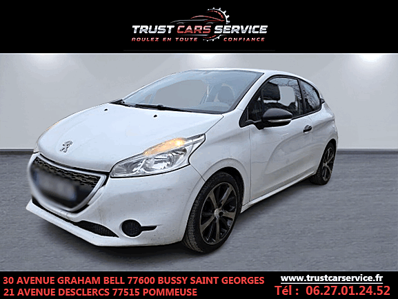 PEUGEOT 208 2013
