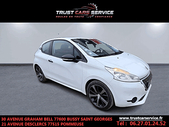 PEUGEOT 208 2013