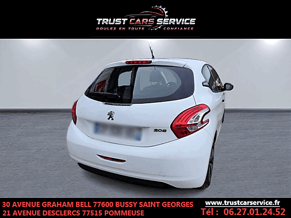 PEUGEOT 208 2013