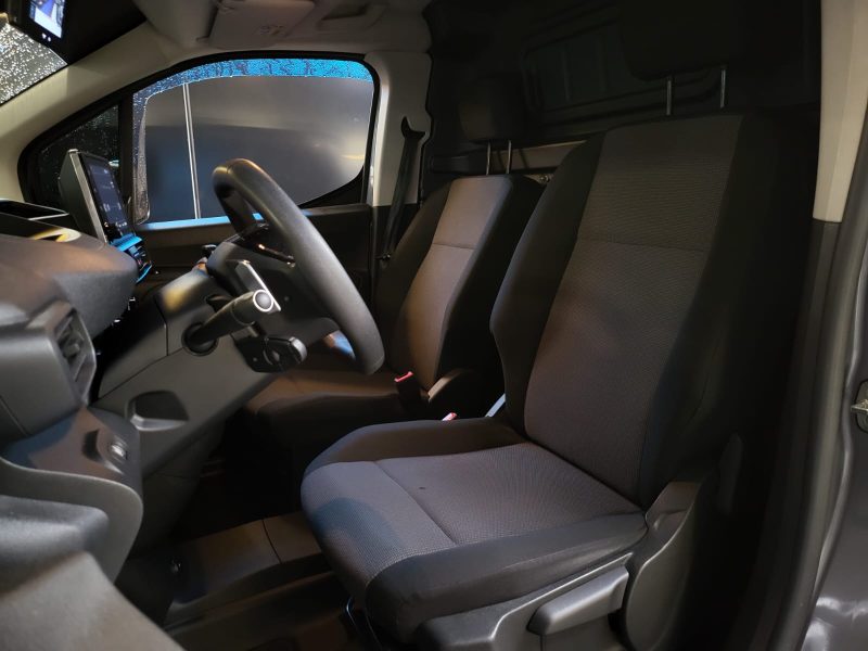 PEUGEOT PARTNER 1.5 BLUEHDI 130CV / ASPHALT / CAMERA / ANGLE MORT / CARPLAY / KEYLESS / 