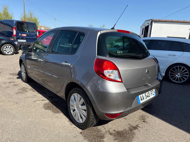 RENAULT CLIO 2009