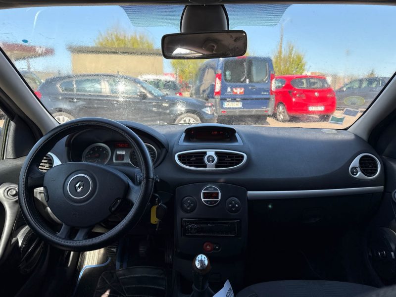 RENAULT CLIO 2009