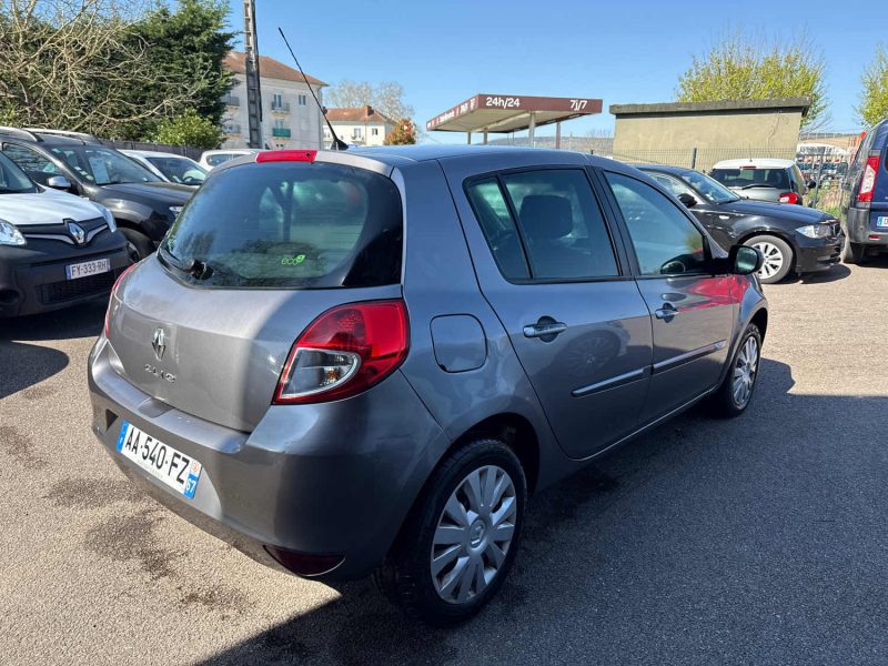 RENAULT CLIO 2009