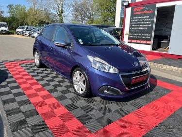 PEUGEOT 208 2016
