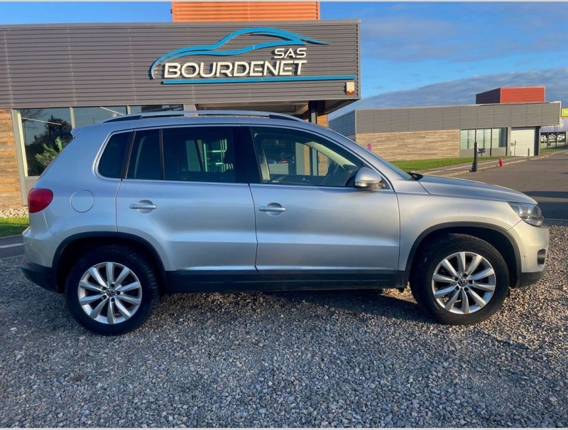 VOLKSWAGEN TIGUAN 2012