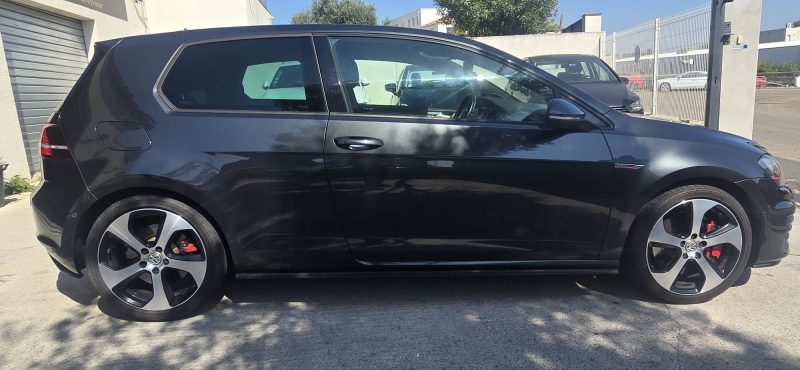 VOLKSWAGEN GOLF 2013