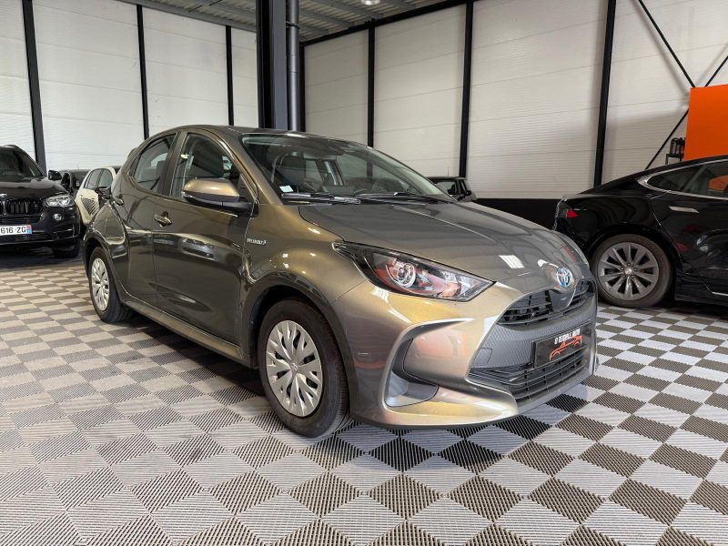 TOYOTA YARIS 1.5i - 12V HYBRID