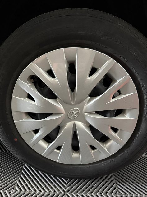 TOYOTA YARIS 1.5i - 12V HYBRID