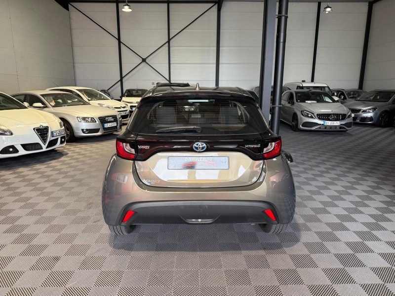 TOYOTA YARIS 1.5i - 12V HYBRID