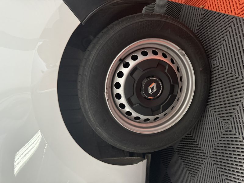 RENAULT EXPRESS 2022