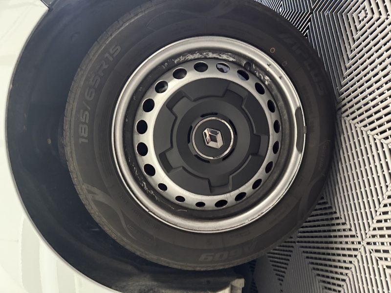 RENAULT EXPRESS 2022