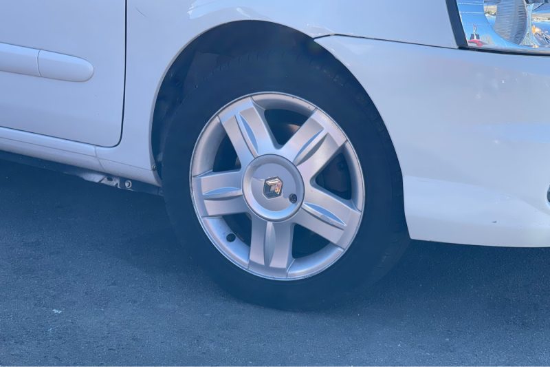 RENAULT CLIO II Campus Evolution 5 Portes 1.2 i GPL eco2 60 ch GARANTIE 6 MOIS