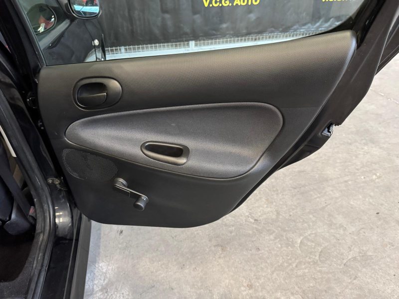 PEUGEOT 206 1.4 HDi 70 Trendy 
