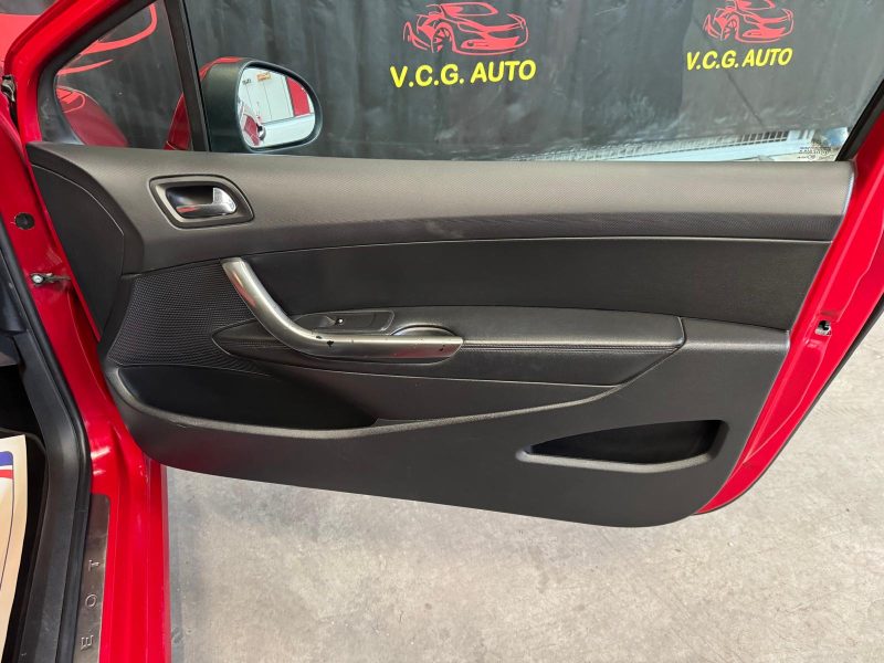 PEUGEOT 308 1.6 HDI 110 Feline 
