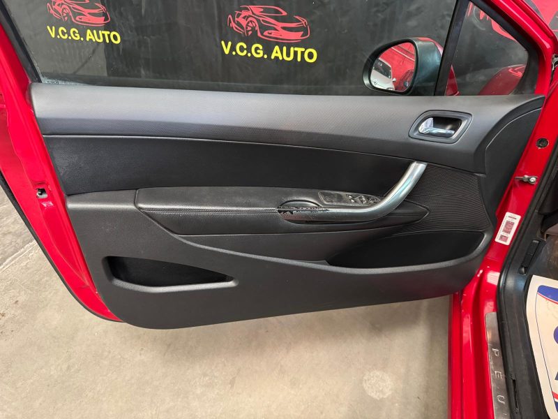 PEUGEOT 308 1.6 HDI 110 Feline 