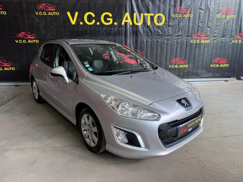 PEUGEOT 308 1.6 HDi 92 Confort 