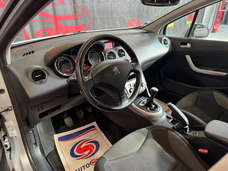 PEUGEOT 308 1.6 HDi 92 Confort 