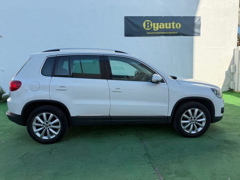 VOLKSWAGEN TIGUAN 2012