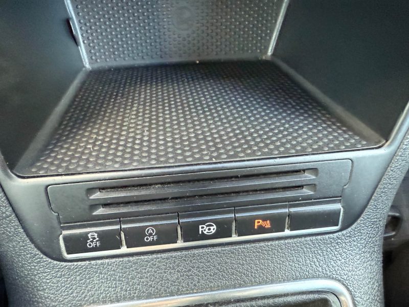 VOLKSWAGEN TIGUAN 2012