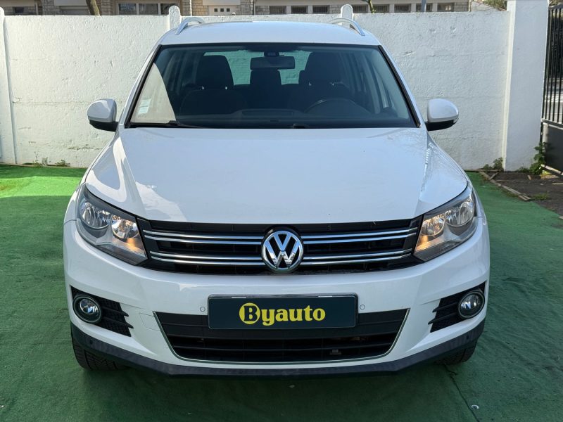 VOLKSWAGEN TIGUAN 2012