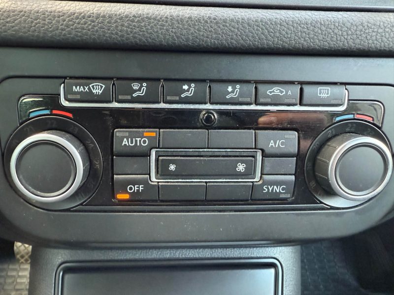 VOLKSWAGEN TIGUAN 2012