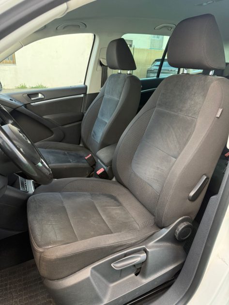 VOLKSWAGEN TIGUAN 2012