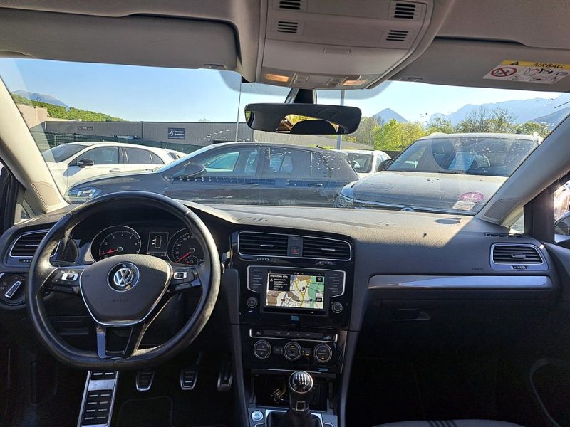 VOLKSWAGEN GOLF 2017