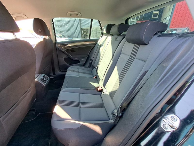 VOLKSWAGEN GOLF 2017