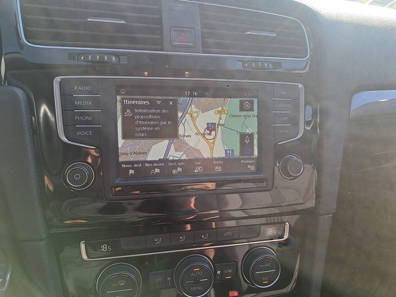 VOLKSWAGEN GOLF 2017