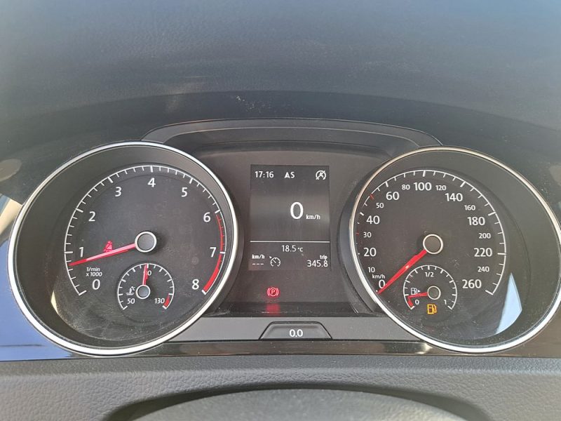 VOLKSWAGEN GOLF 2017