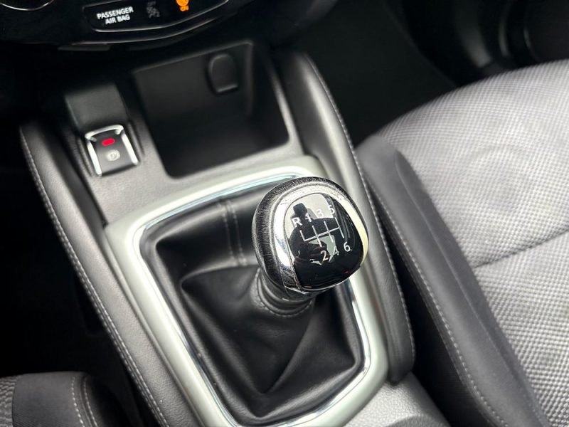 NISSAN QASHQAI 1.2i DIG-T 116Ch N-CONNECTA 