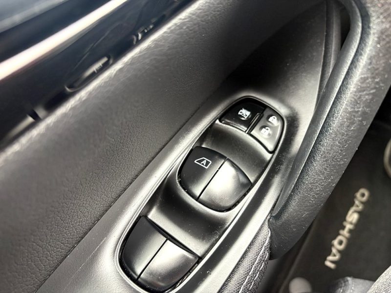 NISSAN QASHQAI 1.2i DIG-T 116Ch N-CONNECTA 