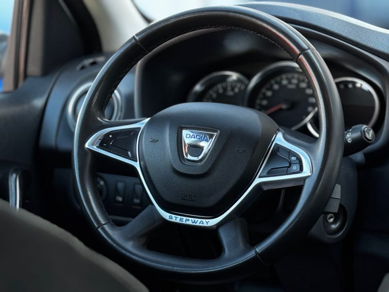 DACIA SANDERO II (2) STEPWAY 0.9 TCE 90CH NAVY GARANTIE 6MOIS
