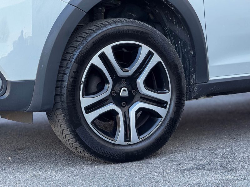 DACIA SANDERO II (2) STEPWAY 0.9 TCE 90CH NAVY GARANTIE 6MOIS