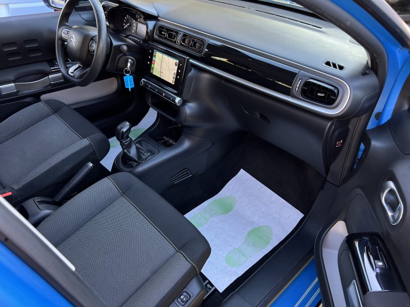 CITROEN C3 III FEEL 1.2 82 Cv 1ERE MAIN / APPLE & ANDROID TOIT PANORAMIQUE Crit Air1 - GARANTIE 1 AN