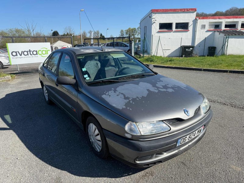 RENAULT LAGUNA 1995