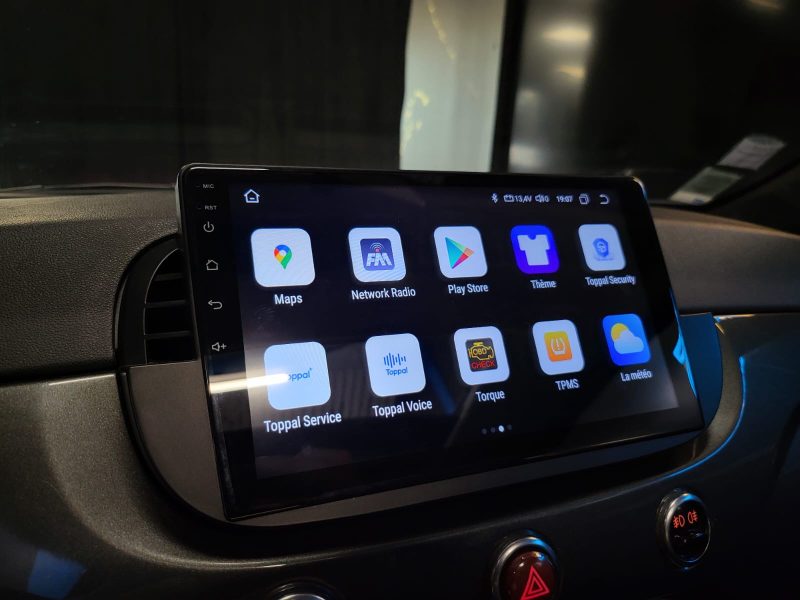 FIAT 500 SPORT 1.4i 100cv BVM6 PACK S TOIT OUVRANT / CLIM AUTO / RADARS DE RECUL / CARPLAY / CUIR