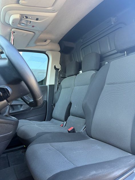 PEUGEOT PARTNER 2021