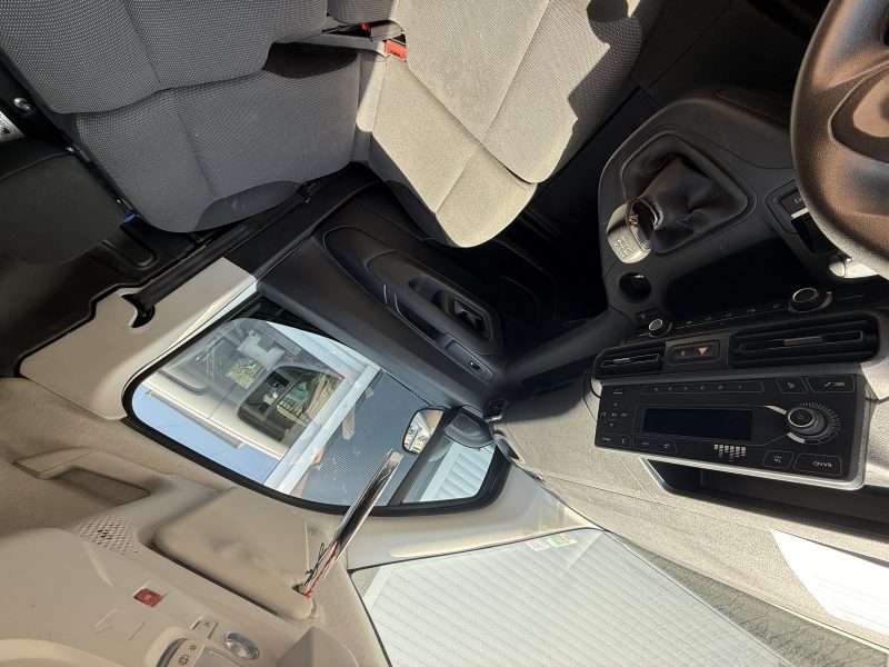 PEUGEOT PARTNER 2021