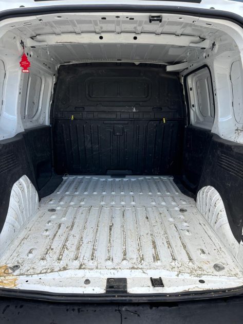 PEUGEOT PARTNER 2021