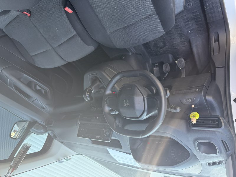 PEUGEOT PARTNER 2021