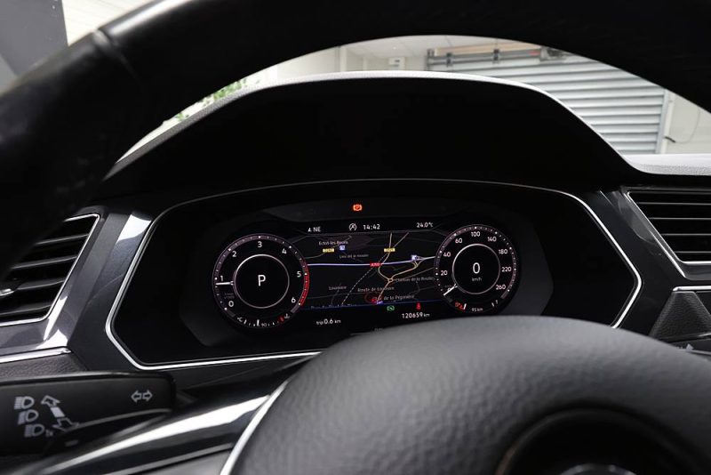 VOLKSWAGEN TIGUAN 2.0 TDI 150 - Carat Exclusive - 7 places