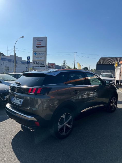PEUGEOT 3008 2017